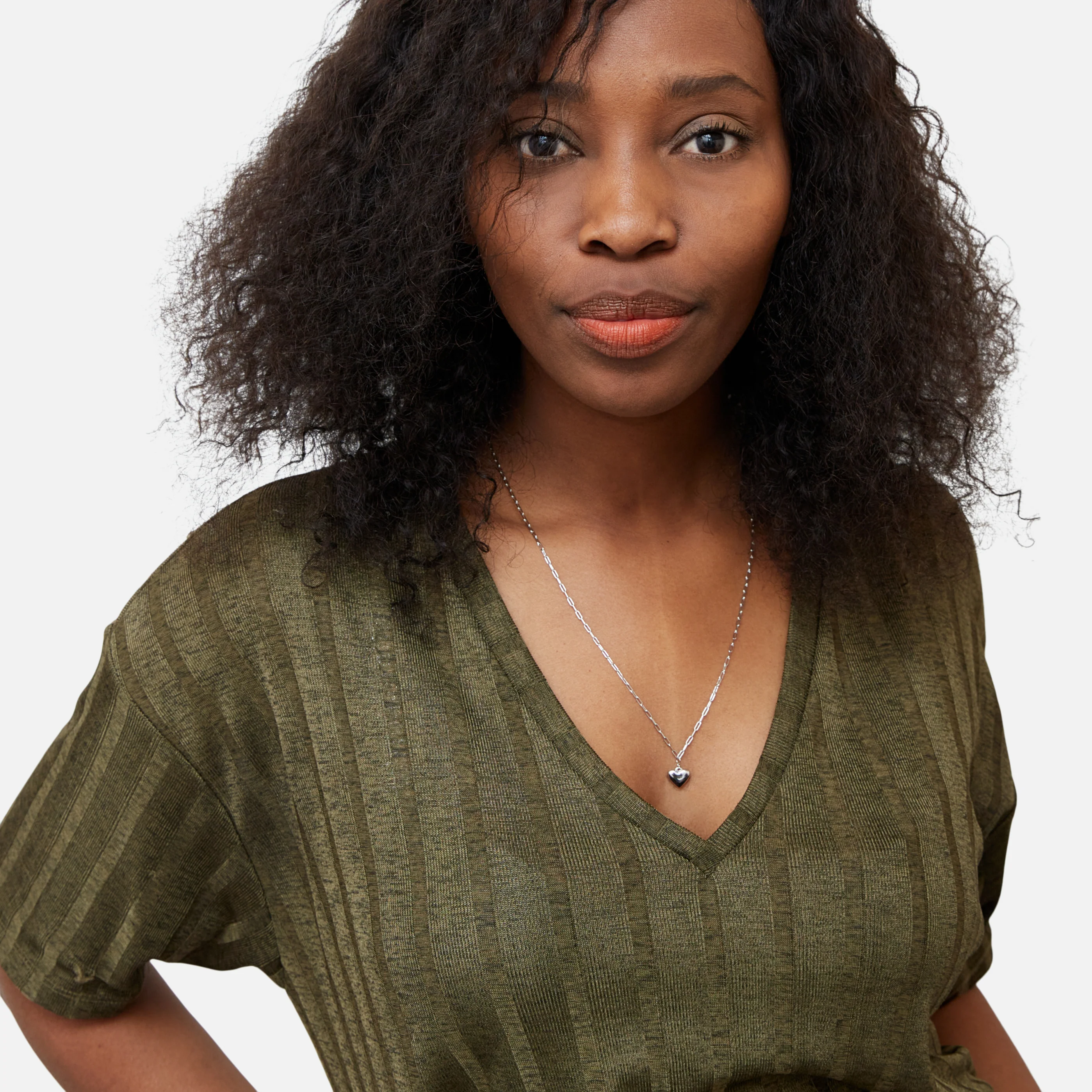 Chaîne argentée avec breloque cœur en argent sterling - Image 4