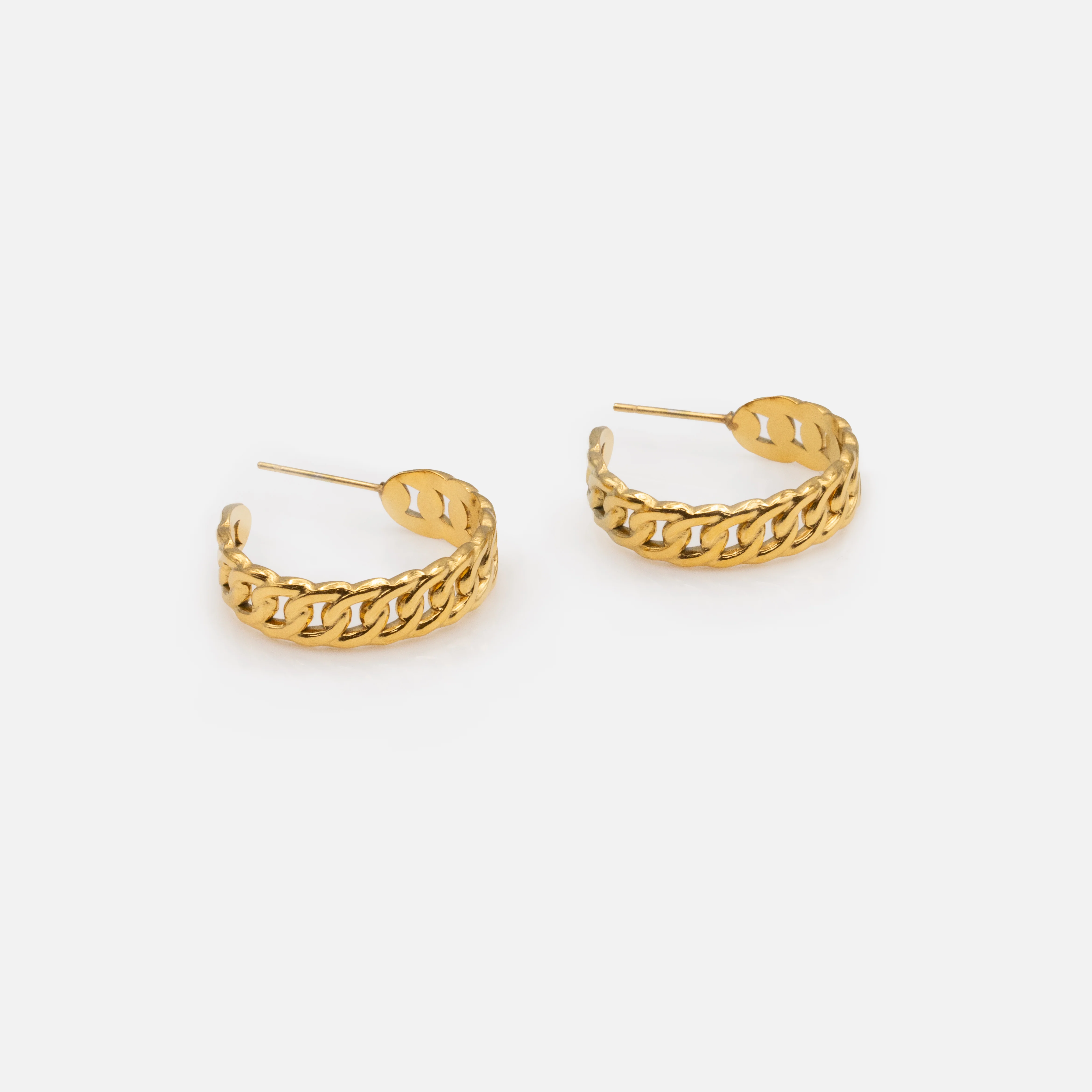 Trio de boucles d'oreilles anneaux dorés différents en acier inoxydable - Image 3